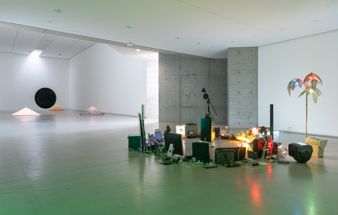 09_troika_pink-noise_langen-foundation.jpg